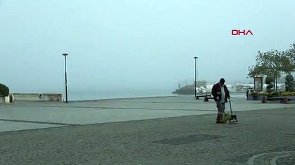 Çanakkale'de boğaz trafiğine 'sis' engeli