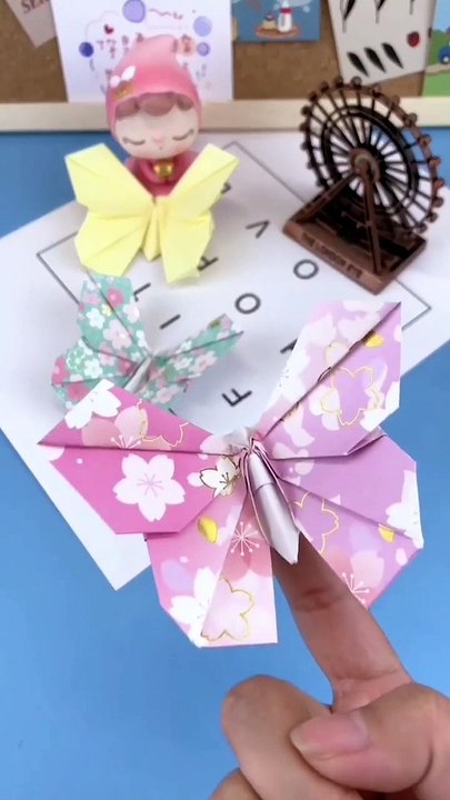 Paper Craft - HOw to Create Butterflies (Origami)