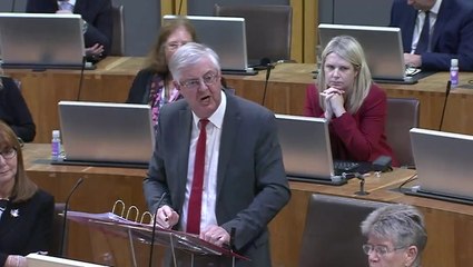 'What sort of world do you belong in?' Mark Drakeford shouts at Andrew RT Davies