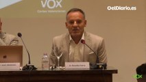 El jefe de la comisaría de Centro en Valencia dice en una charla organizada por Vox que todos los detenidos que hacen son inmigrantes ilegales y que todos los que vienen en patera de Argelia son presidiarios