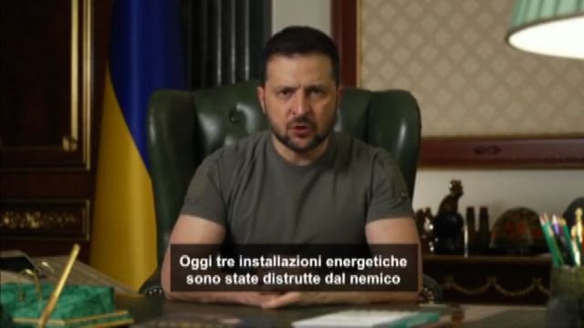 Zelensky: L'Ucraina ha abbattuto 233 droni iraniani in un mese