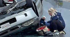 Enceinte, cette pompière apporte son aide lors d'un accident de voiture et accouche quelques heures plus tard