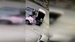Kağıthane'deki motosiklet hırsızlığı güvenlik kamerasına yansıdı