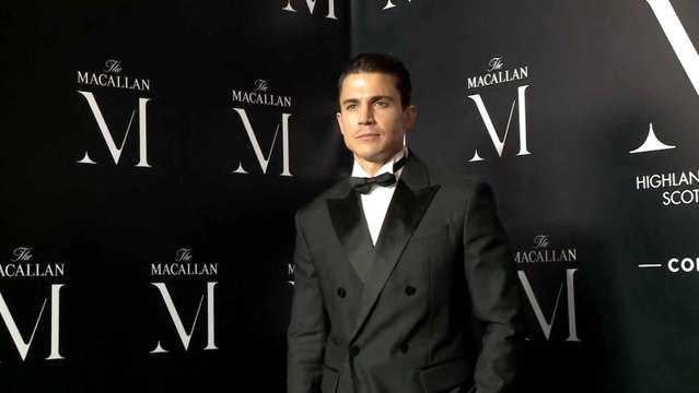 Álex González desmiente los rumores de ruptura con María Pedraza.