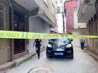 Sokakta oynayan 10 yaşındaki çocuk kurşunların hedefi oldu