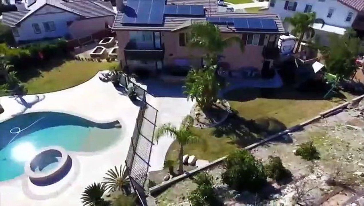 Supersize My Pool - Se1 - Ep01 - Mountain of a Makeover HD Watch HD Deutsch