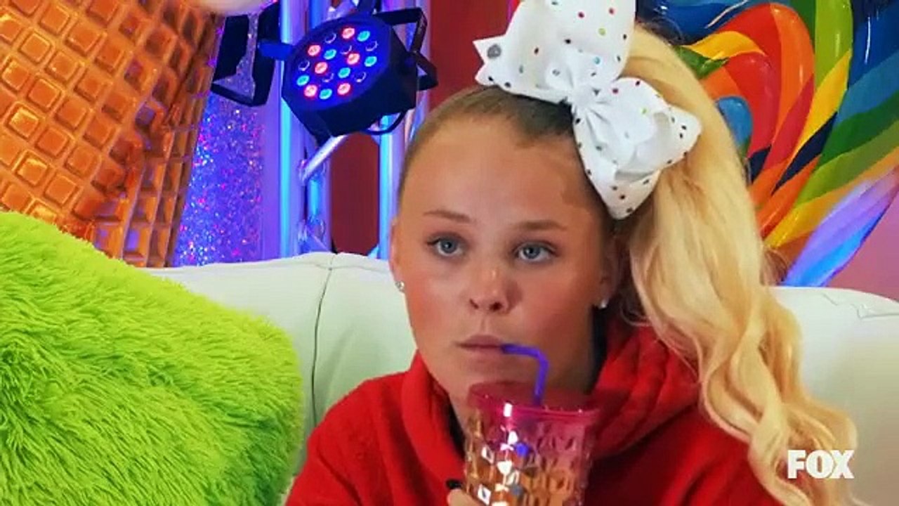 Celebrity Watch Party - Se1 - Ep10 HD Watch HD Deutsch