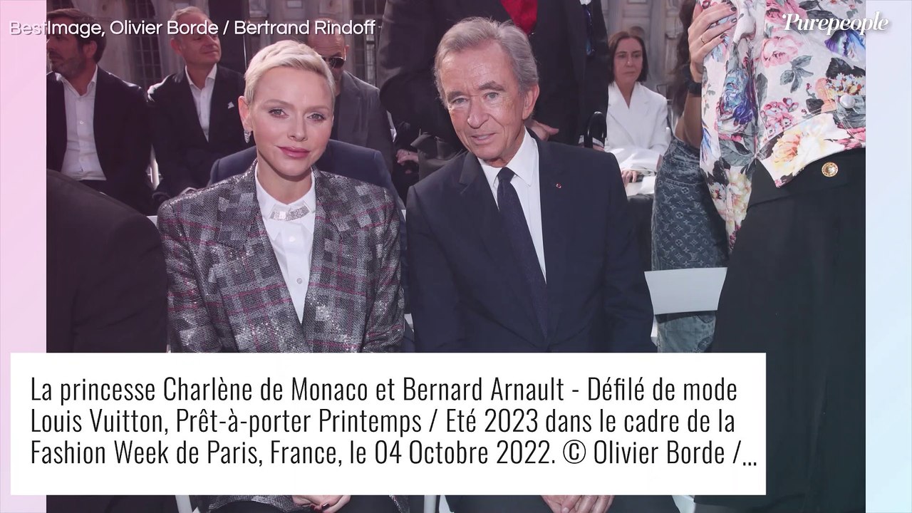 Charlene de Monaco encore plus blonde : nouvelle couleur de cheveux pour une apparition touchante