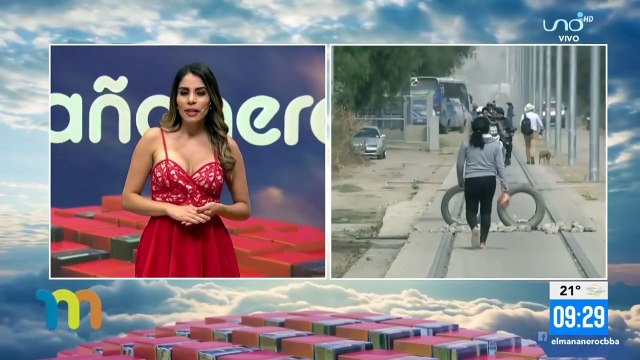 ¿Rutas alternas?: Por los bloqueos en las avenidas Blanco Galindo motorizados usaron las vías del tren