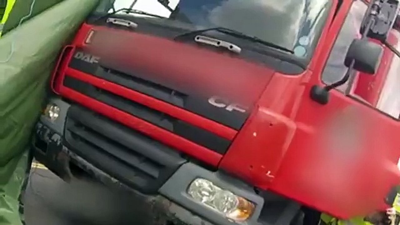 Close Calls - On Camera - Se1 - Ep03 HD Watch HD Deutsch