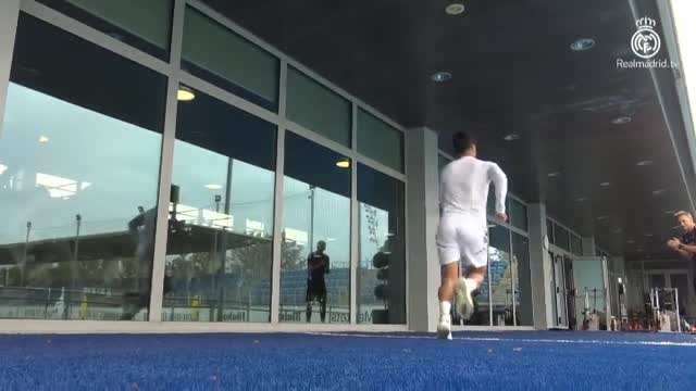 El Real Madrid ya piensa en el Sevilla tras golear al Elche