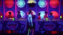 Emily's Wonder Lab - Se1 - Ep01 - Glow Party HD Watch HD Deutsch