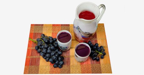 طريقة عمل عصير العنب الأسود المركز