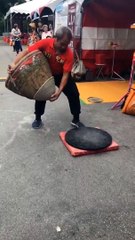 Have you ever seen such a big Top? world biggest top!