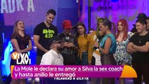 'La mole' le declara su amor a Silvia la sex coach y hasta anillo le entregó