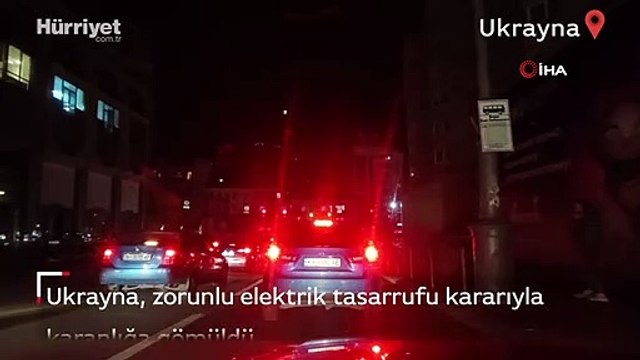 Ukrayna, zorunlu elektrik tasarrufu kararıyla karanlığa gömüldü