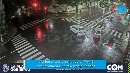 Así fue el terrible choque en 7 y 49 que involucró a un taxi y dejó heridos