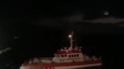 BALIKESİR - Sürüklenen feribot kurtarıldı