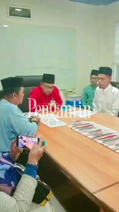 ABANG VIVA BERNIKAH