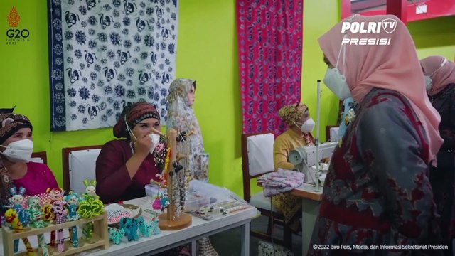 Ibu Iriana Dan Ibu Wury Silaturahmi Dengan Warga Binaan Lapas Perempuan Di Jambi