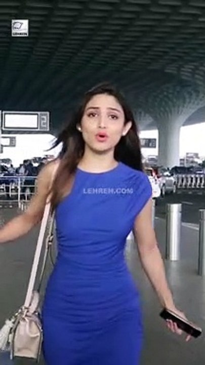 डोनल बिष्ट ने मुंबई एयरपोर्ट पर मीडिया को कहा शुक्रिया