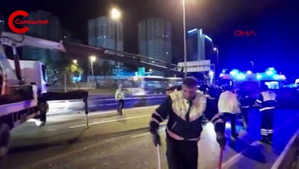 D-100'de feci kaza: 2 yaralı