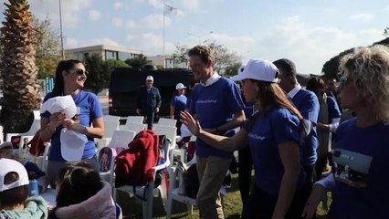 Çanakkale yerel haberleri | Çanakkale'de Sahil Temizleme Etkinliği… AB Delegasyonu Başkanı Meyer-Landrut: "2050 Yılında, Denizlerimizde Balıktan Çok Plastik Olacak"