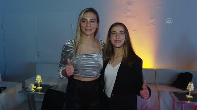 Fenerbahçe ve Galatasaray kadın futbol takımı kaptanlarından futbolseverlere derbi çağrısı