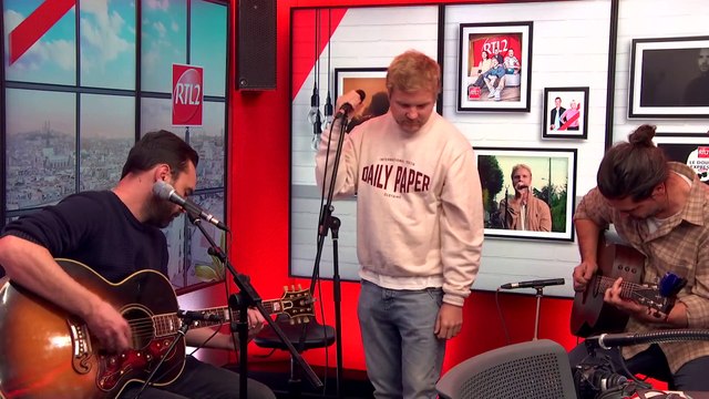 LIVE - Kyo interprète Touriste en hiver dans Le Double Expresso RTL2 (21/10/22)