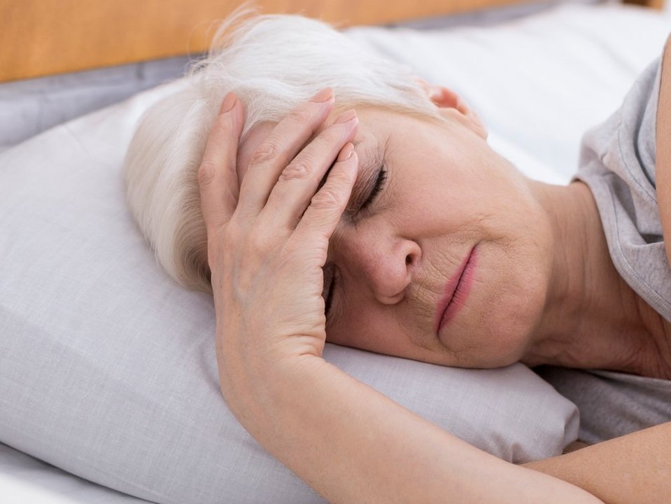 Schlafmangel im Alter? Diese Erkrankungen können die Folge sein