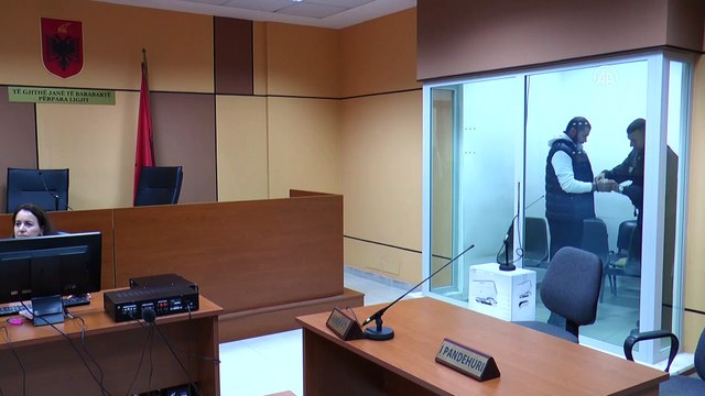 Thodex'in kurucusu Faruk Fatih Özer'in duruşma salonunda bekleyişi