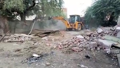 निगम दल ने हटाया अतिक्रमण