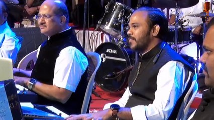 Download Video: Pehla Nasha Pehla Khumar | Moods Of 90s | Jatin Pandit Live Performing Romantic Love Melodies Song Lalit Pandit Udit Narayan ❤❤