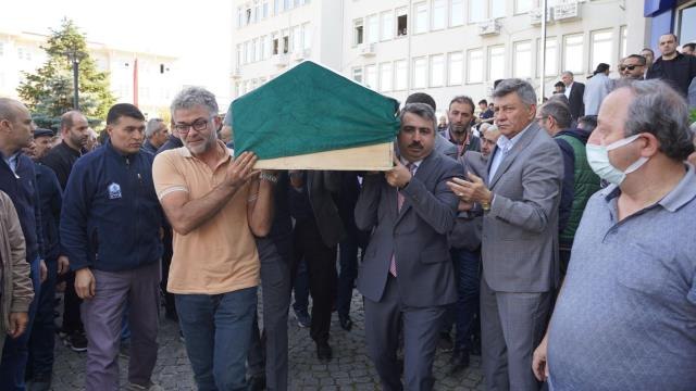 Kalp krizinden kaybettiği arkadaşı anısına düzenlenen turnuvada kalp krizinden vefat etti