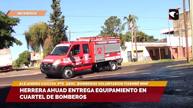 Herrera ahuad entrega equipamiento en cuartel de bomberos