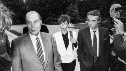GALA VIDEO -  François Mitterrand : son lien méconnu avec un célèbre chanteur