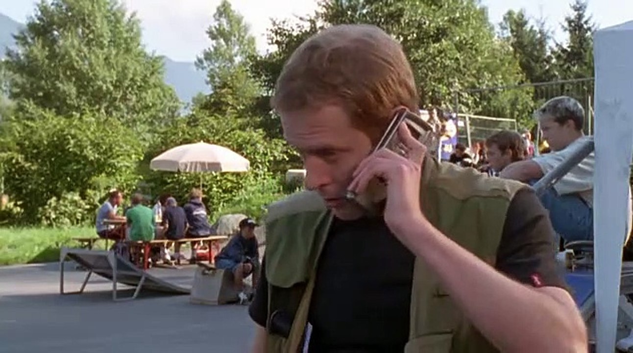 SOKO Kitzbühel S01E14-Skateboard