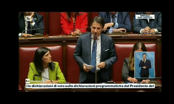 La frase equivoca di Giorgia Meloni durante il discorso di Giuseppe Conte
