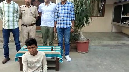 मौजमस्ती के लिए बड़े शोरूमों में अकेले ही वारदात को अंजाम देता था रॉकी