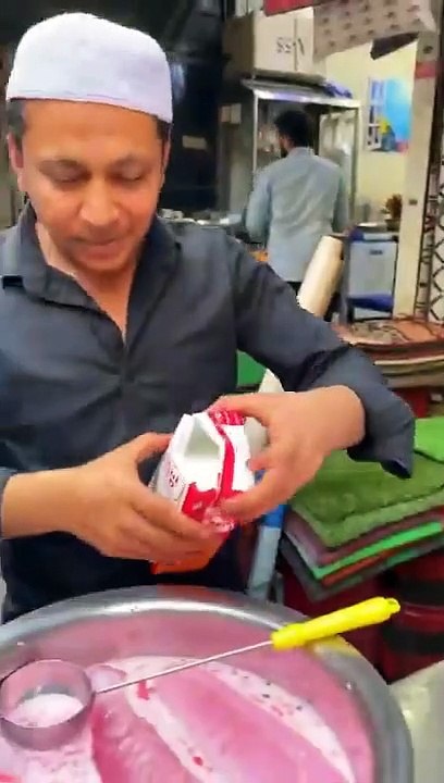 Worlds amazing foods. #mohabat sharbatwala.
