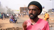 آلاف المحتجين يتظاهرون في السودان ضد 