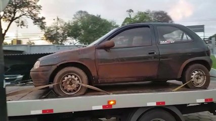 Corsa com alerta de furto é recuperado pela PM