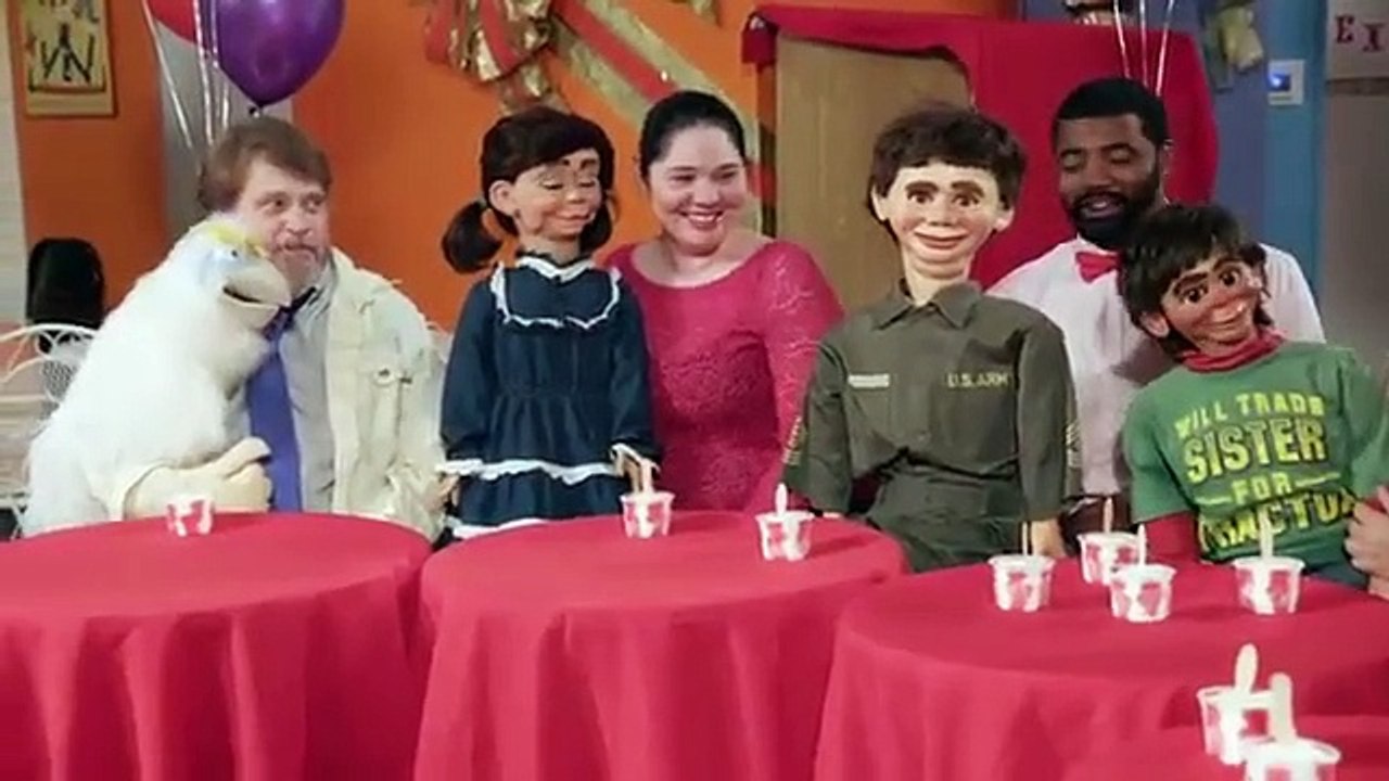 Jasper and Errol's First Time - Se1 - Ep05 HD Watch HD Deutsch