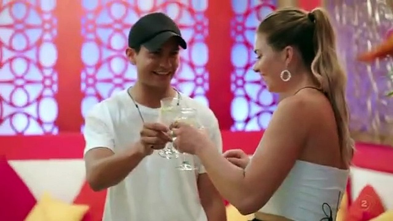 Heartbreak Island - Se2 - Ep02 HD Watch HD Deutsch