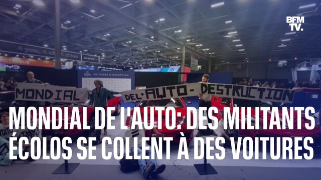 Mondial de l'Auto: des militants d'Extinction Rébellion se collent à des voitures de sport pour dénoncer le modèle de la voiture individuelle