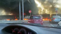 شاهد: قطار شحن في المكسيك يخترق ألسنة اللهب بعد اصطدامه بشاحنة محملة بالوقود