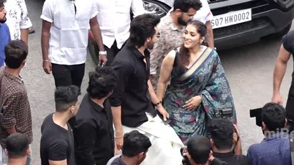 హైదరాబాద్ లో బొమ్మ బ్లాక్ బస్టర్ మ్యానియా