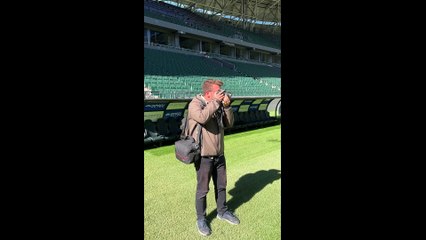 Futbolcular stadı gezdi