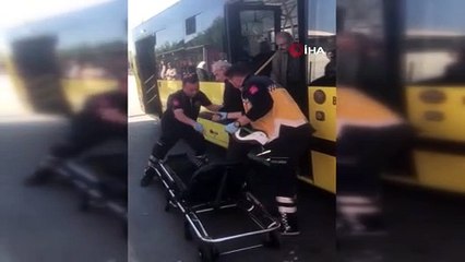 Otobüste rahatsızlanan yolcu ambulansla hastaneye kaldırıldı