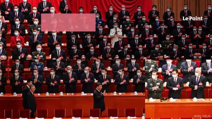 Chine : contre son gré, l'ex-président Hu Jintao escorté hors du congrès du parti